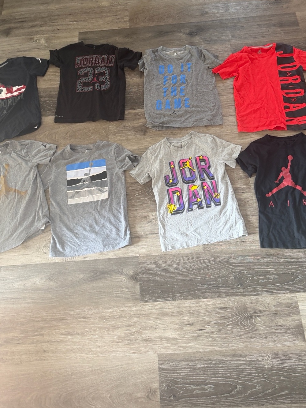 11 size small kids Jordan Kids' Red & Black Short-Sleeve Graphic Tee